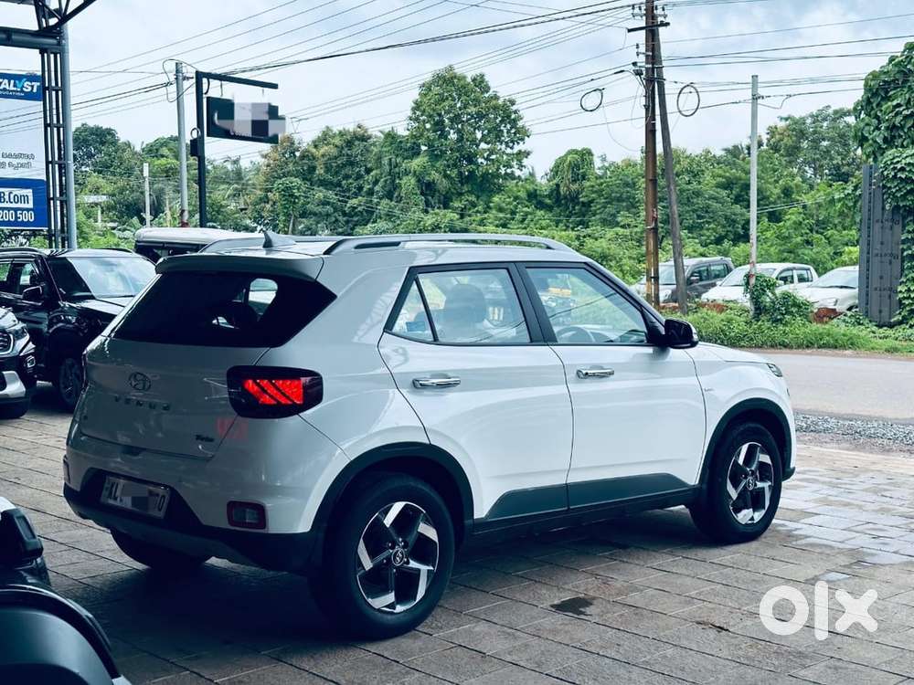 Hyundai Venue 2021 Petrol Good Condition