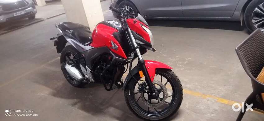 hornet bike all details
