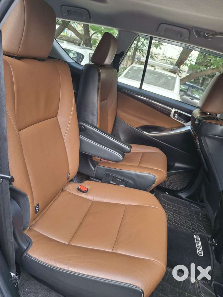 Toyota Innova Crysta 2.7 Zx At, 2017, Cng & Hybrids