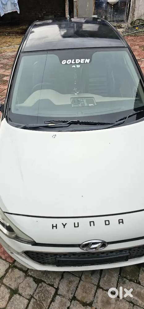 Hyundai Elite I20 Sport  2015 Diesel  1st Owner 980000 Km Driven