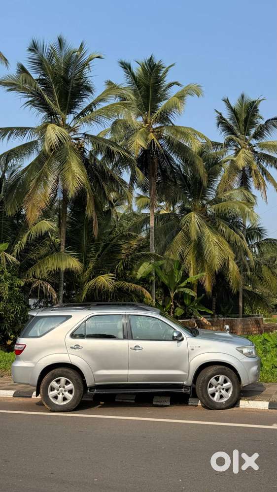 2011 Toyota Fortuner 4 X 4 Manual Diesel