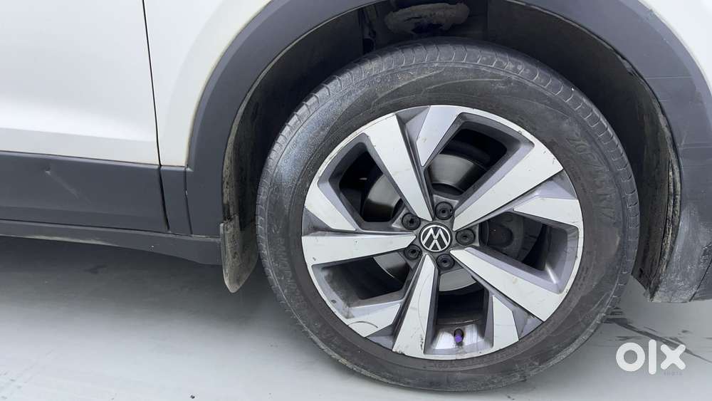 Volkswagen Taigun Topline 1.0 Tsi At (electric Seats), 2021, Petrol