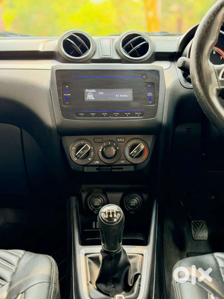 Maruti Suzuki Swift Vxi Optional, 2021, Petrol