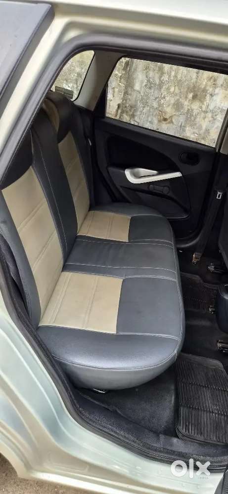 Ford Figo Petrol Zxi 2014