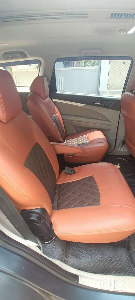 Mahindra Marazzo M8, 2018, Diesel