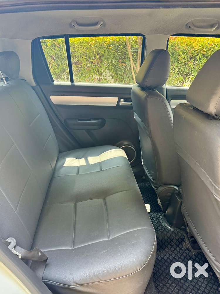 Maruti Suzuki Swift 1.2 Vxi (o), 2011, Petrol