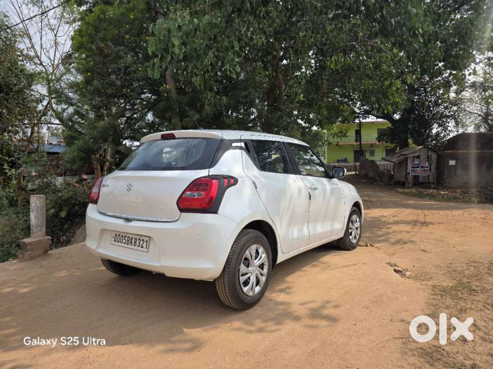 Maruti Suzuki Swift 1.2 Vxi (o), 2023, Petrol
