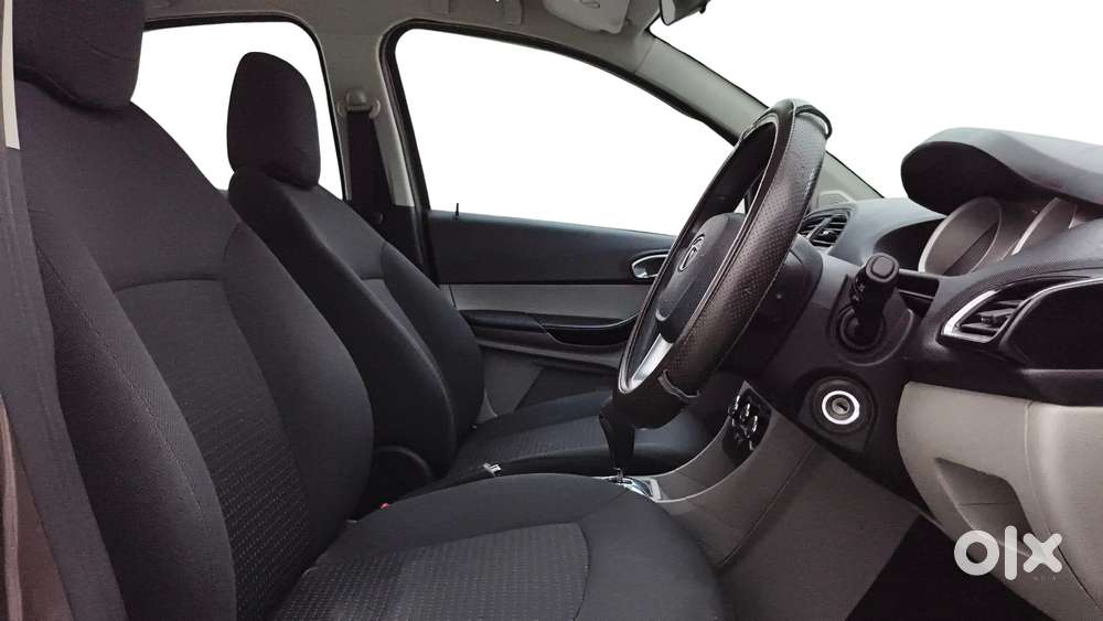 Tata Tiago 1.2 Revotron Xza, 2017, Petrol