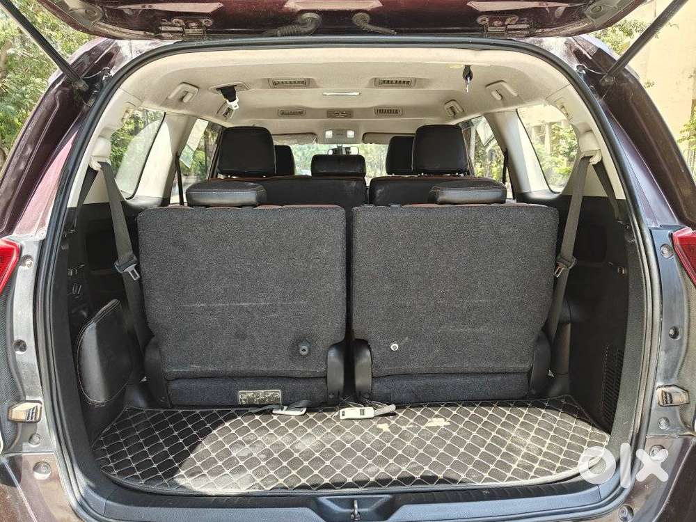 Toyota Innova Crysta 2.4 G Plus Mt 8 Str, 2021, Diesel