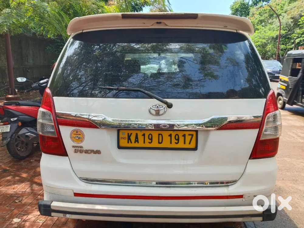 Toyota Innova 2011 Diesel 440000 Km Driven