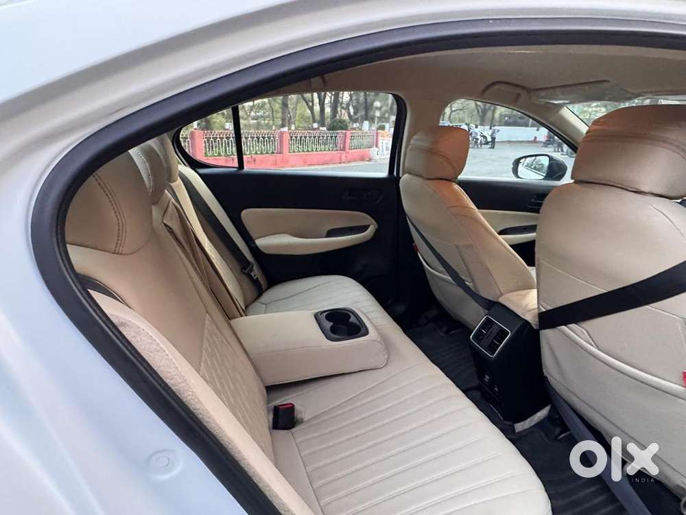 Honda City 2023 Petrol 7500 Km Driven