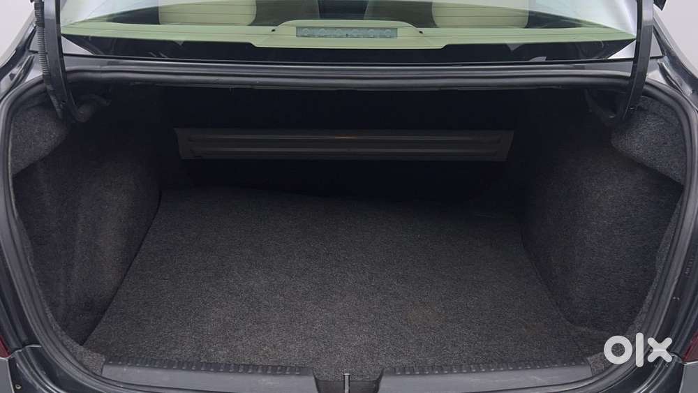 Skoda Rapid 1.5 Tdi Style/1.5 At Style, 2021, Petrol