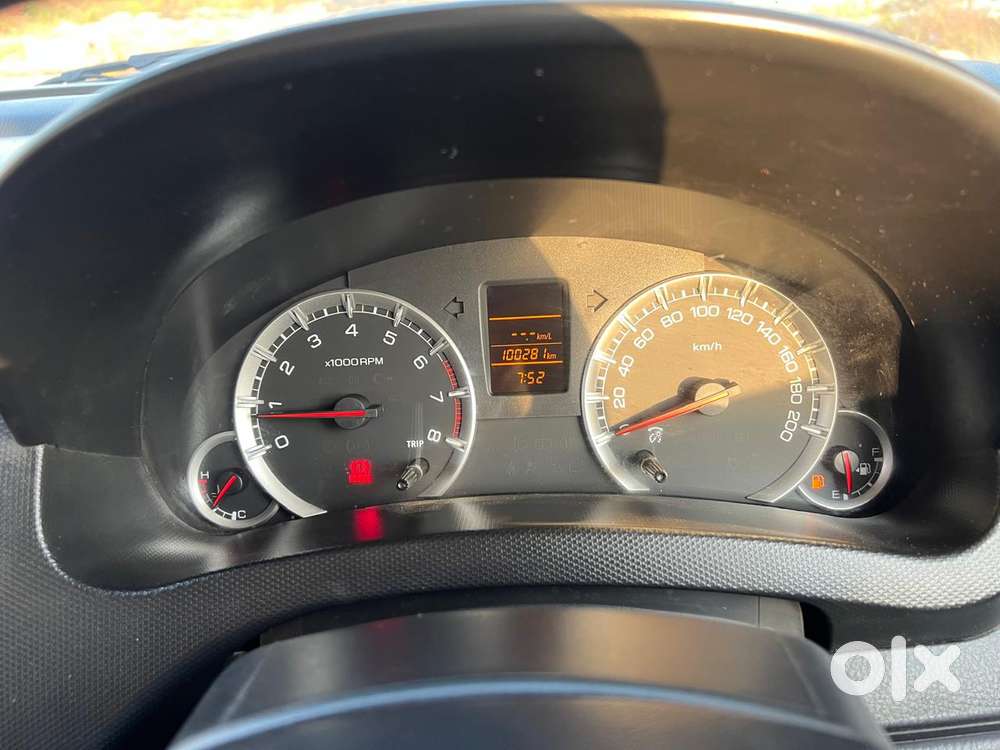 Maruti Suzuki Swift Vxi, 2017, Petrol