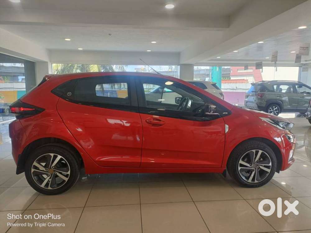 Tata Altroz 1.2 Xz Plus Rtn Dct, 2023, Petrol