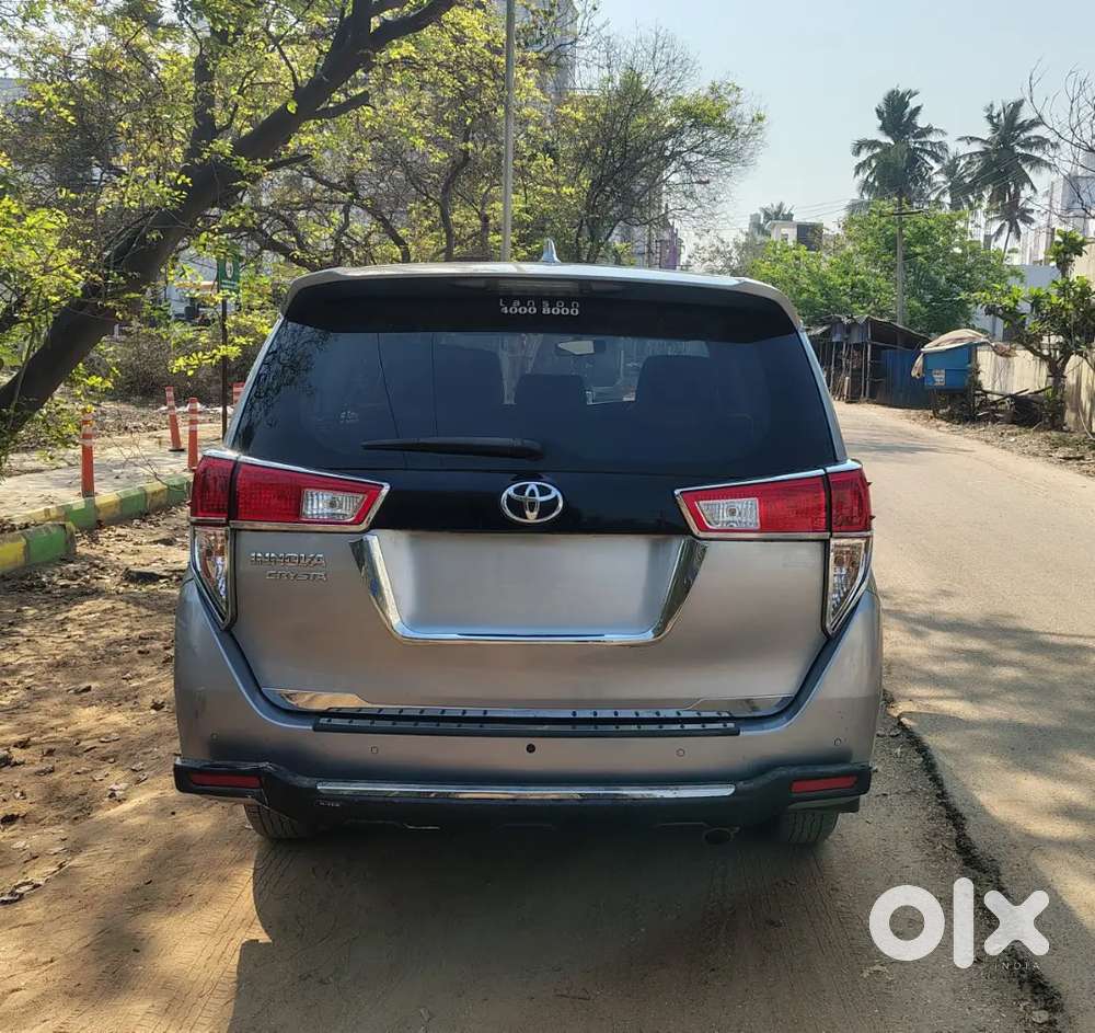 Toyota Innova Crysta 2023 Diesel Well Maintained