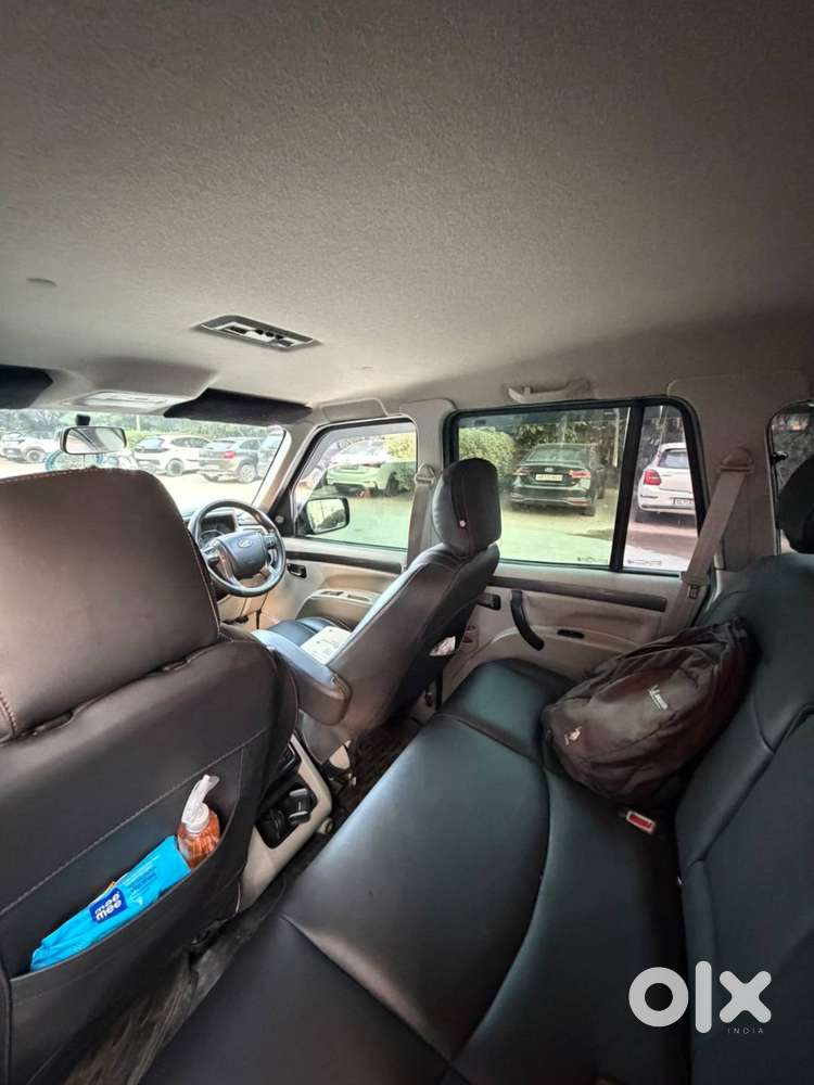 Mahindra Scorpio S9 Diesel Manual 2022 | Black | 85,000 Km | Well Main