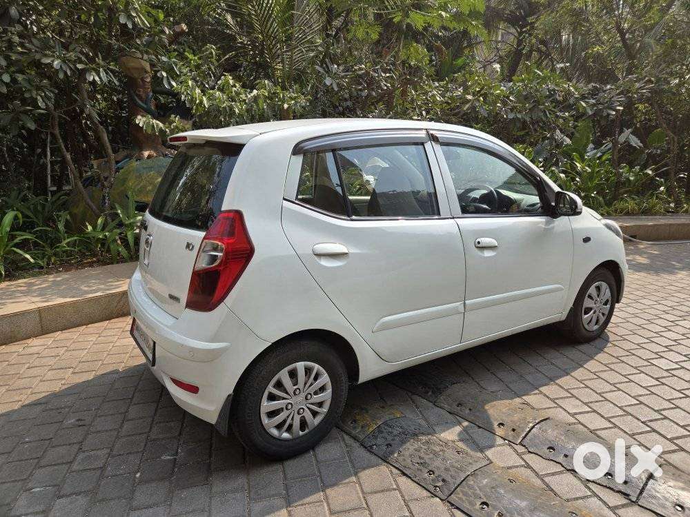 Hyundai I10 Sportz At, 2012, Petrol