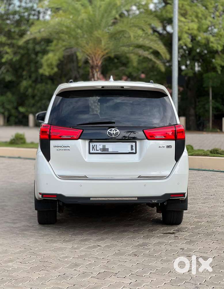 Toyota Innova Crysta [2020-ongoing] 2.4 Zx 7 Str, 2022, Diesel