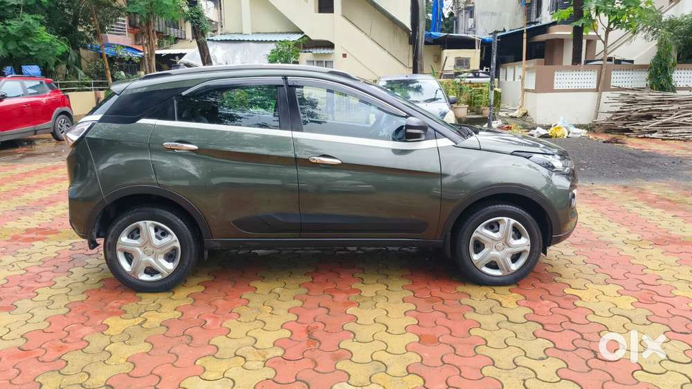 Tata Nexon 1.2 Revotron Xma Amt (s), 2022, Petrol