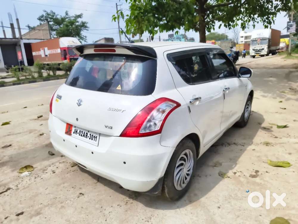 Maruti Suzuki Swift Vxi, 2017, Petrol