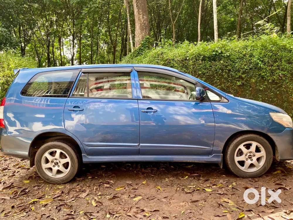 Toyota Innova 2014 Diesel Well Maintained