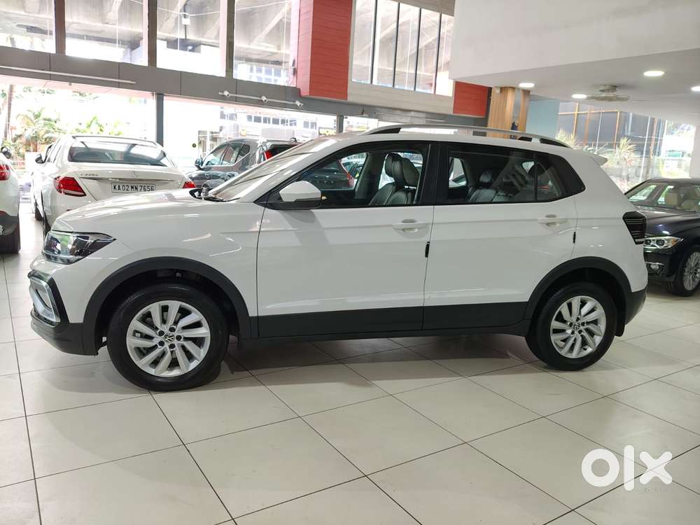 Volkswagen Taigun 1.0 Tsi Highline At, 2024, Petrol