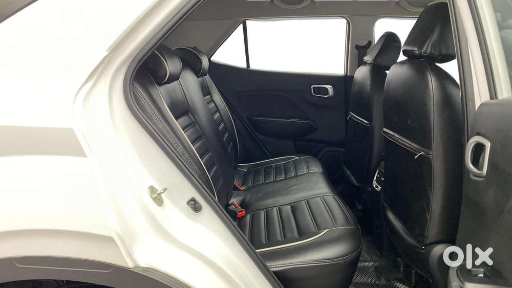 Hyundai Venue 1.2 S Plus, 2022, Petrol
