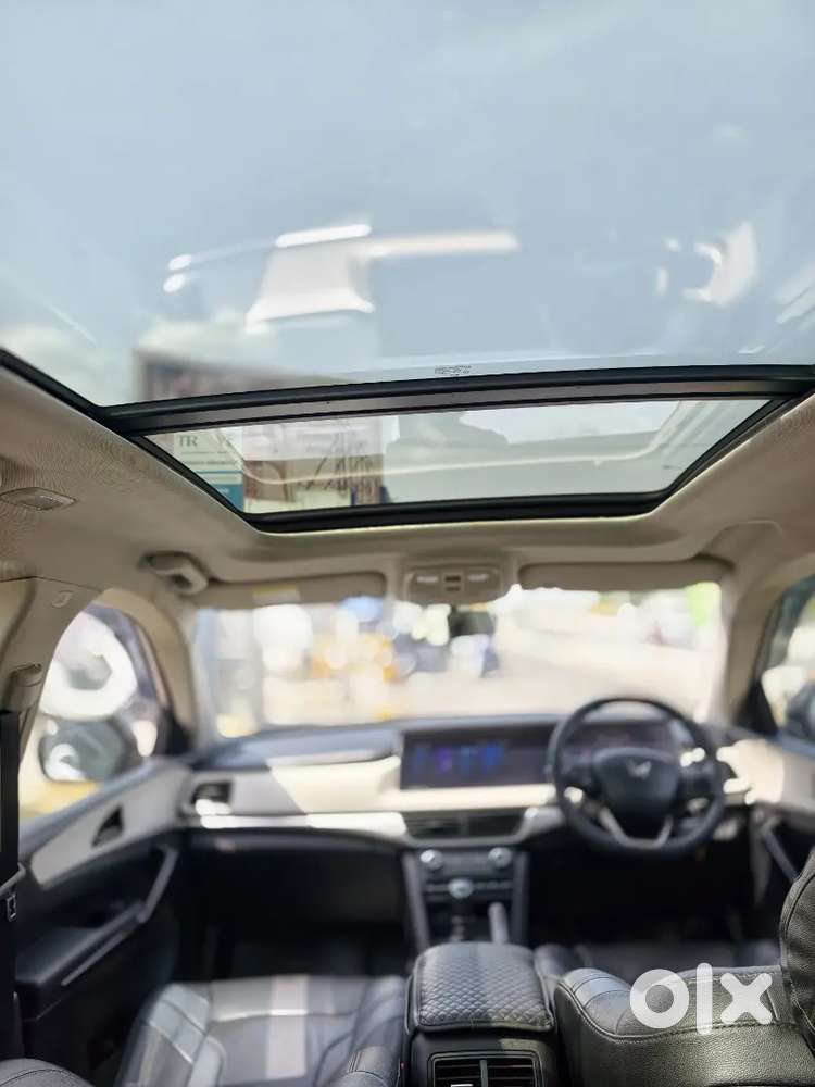 Mahindra Xuv700 Diesel Mt 2022