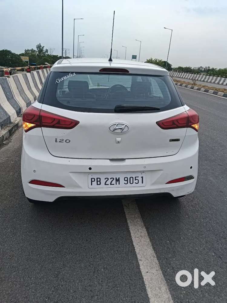 Hyundai I20 Active 2015 Diesel 90000 Km Driven