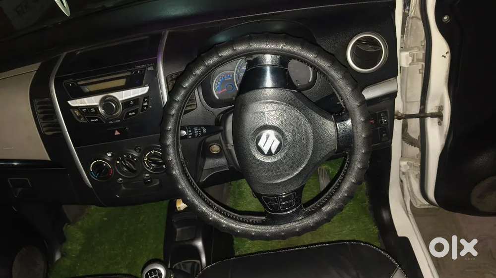 Good Condition Hai Ek Dum New Jaise.power Stearing 4 Windows Power