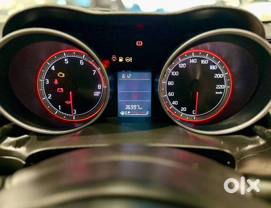 Maruti Suzuki Swift Vxi, 2023, Petrol