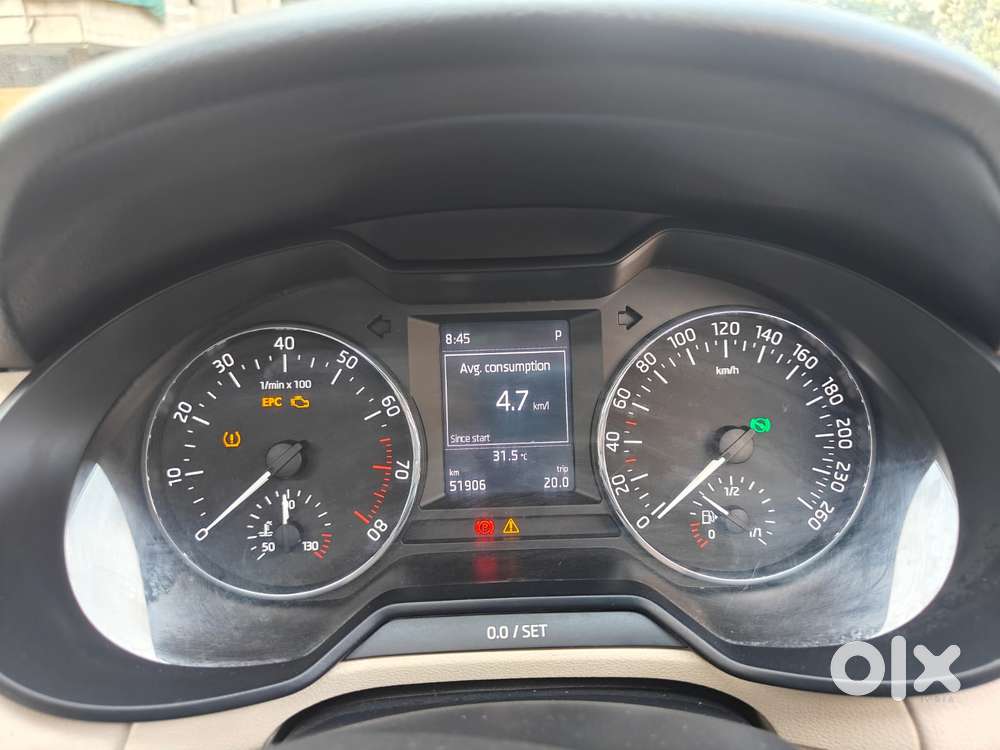 Skoda Octavia Elegance 1.8 Tsi At, 2015, Petrol