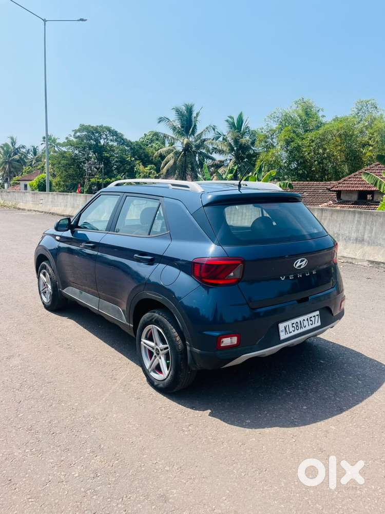 Hyundai Venue S 1.2 Petrol, 2019, Petrol