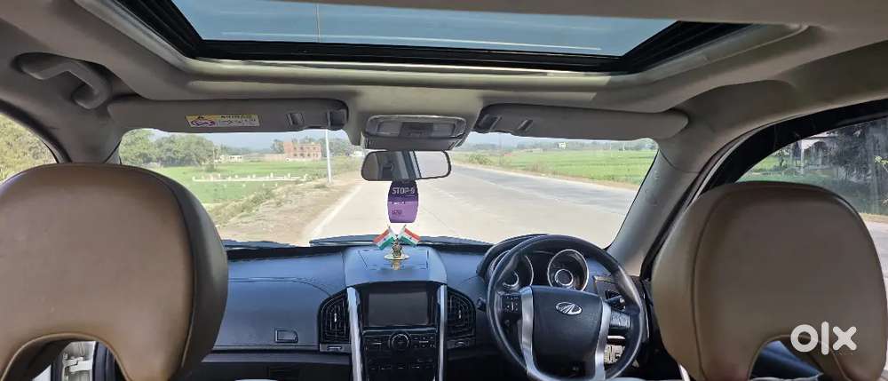 Full Top Model With Company Service  Record. No Any Work In Xuv