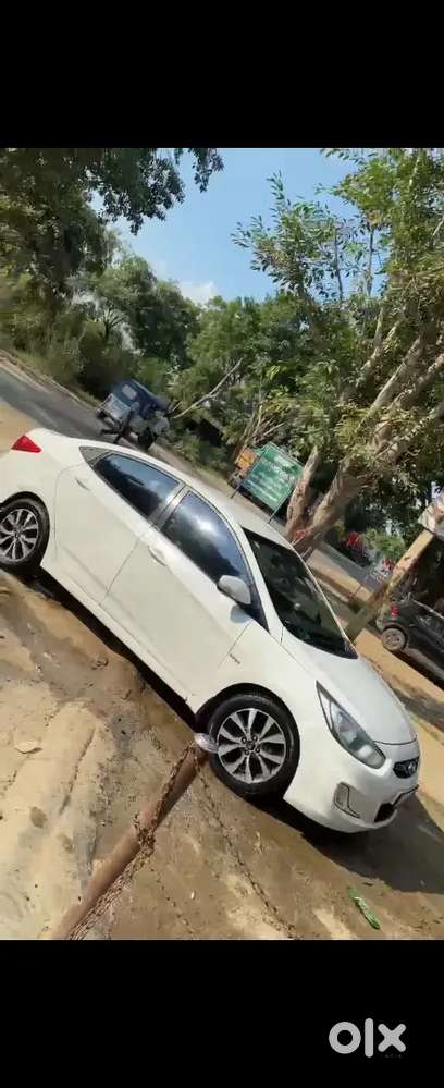 Hyundai Verna 2014 Petrol Well Maintained