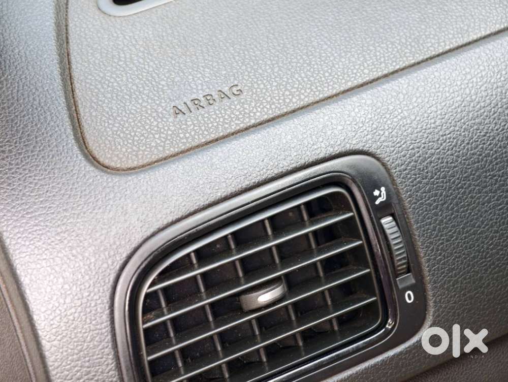 Volkswagen Vento Sport 1.2 Tsi At, 2016, Petrol