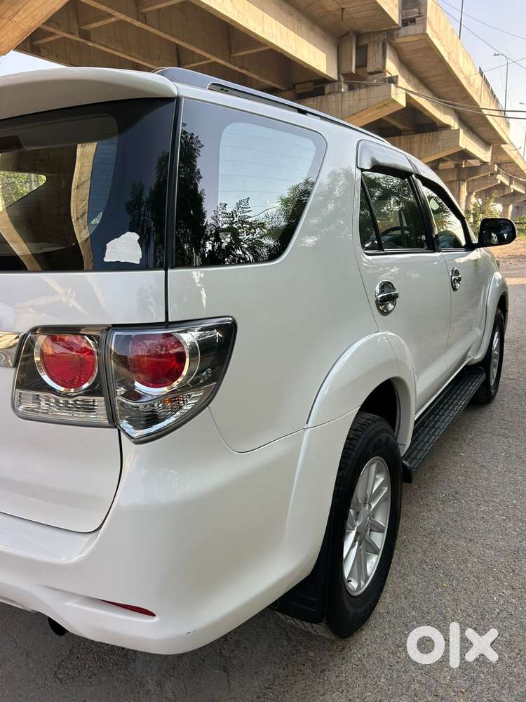 Toyota Fortuner 4x2 At 2.8 Diesel, 2015, Diesel