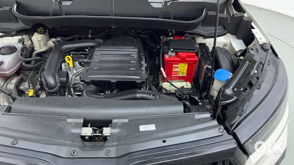 Skoda Kushaq 1.0 Tsi Ambition At, 2023, Petrol
