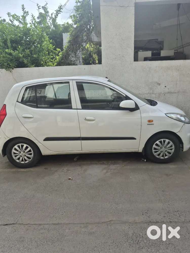 Hyundai I10 Sportz Petrol 2014