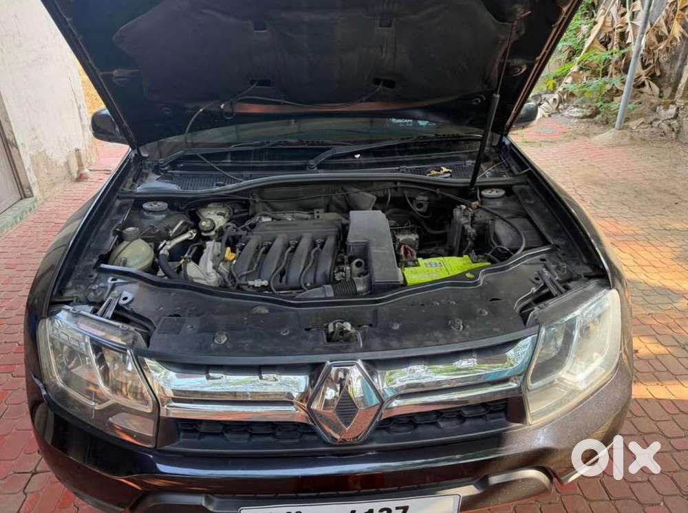 Renault Duster 2016 Petrol Well Maintained