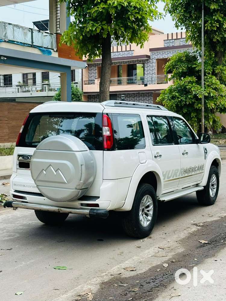 Ford Endeavour 2015 Diesel Well Maintained