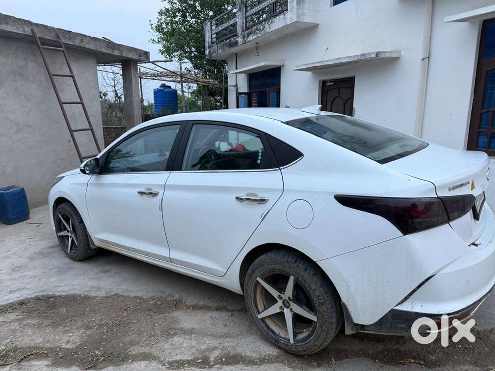 Hyundai Verna Petrol 2022