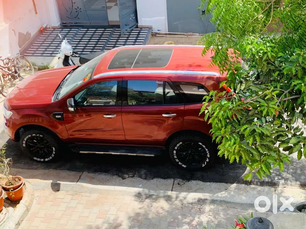 Ford Endeavour Titanium 3.2 4x4 At (2016)  3rd Owner  Insured - 2027