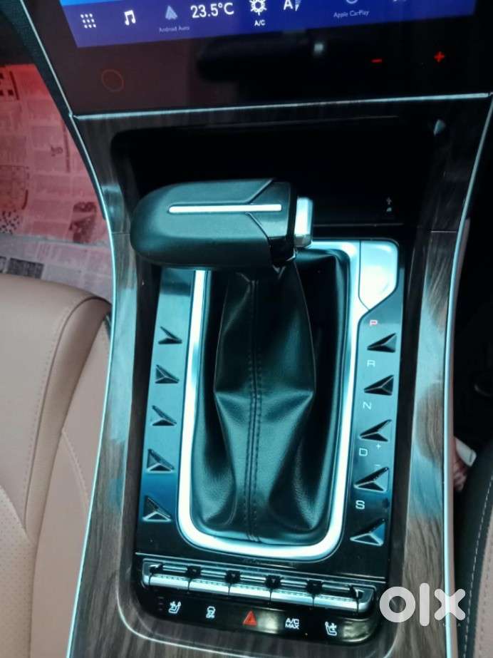 Mg Hector Plus Sharp Pro 1.5 Turbo Petrol Cvt 7 Str, 2025, Petrol