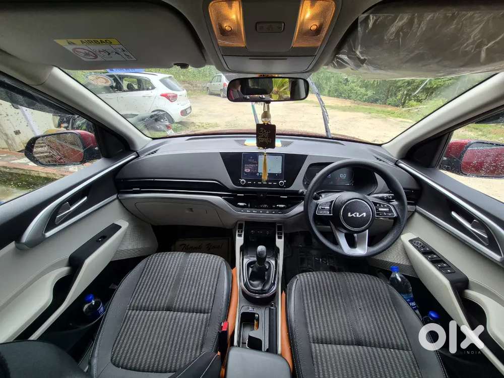 Kia Carens Prestige Plus Turbo 2023 Model