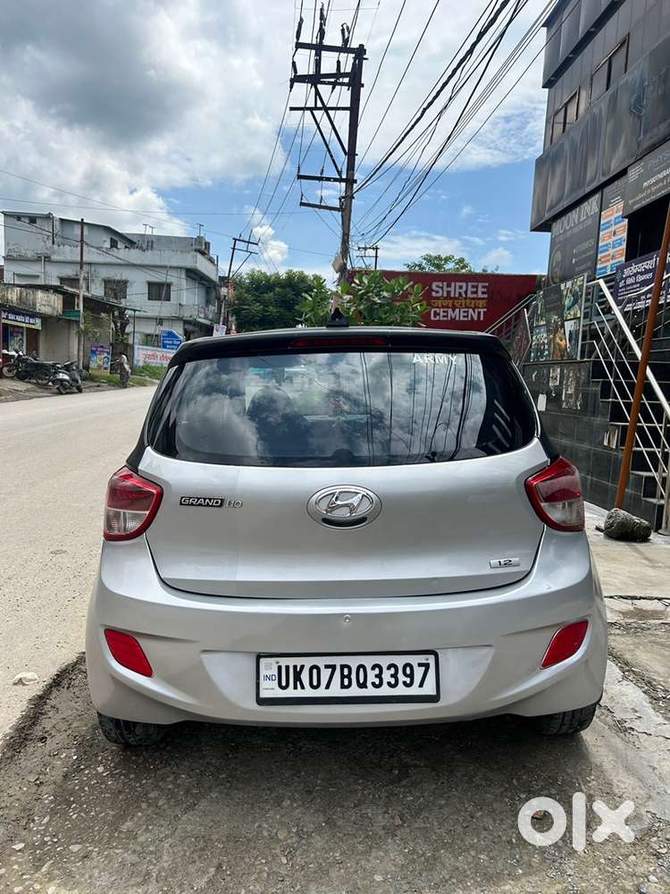 Army Drive Hyundai Grand I10 2016 Petrol Well Maintained