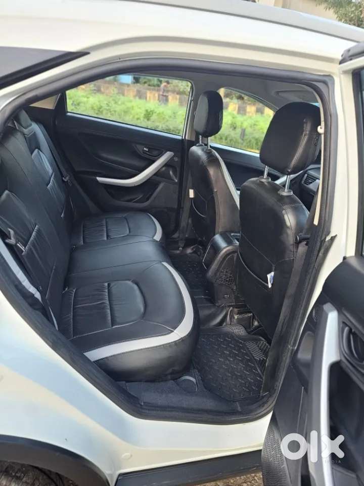 Tata Nexon 1.2 Revotron Xm, 2022, Petrol