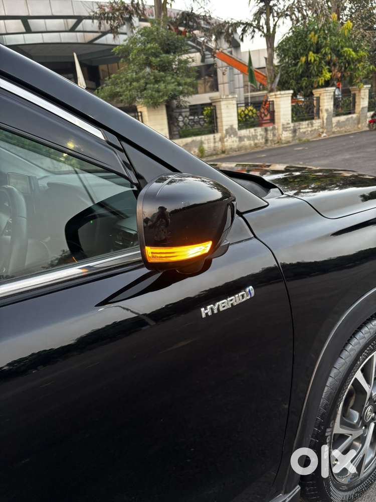Toyota Urban Cruiser Hyryder 1.5 V Hybrid, 2024, Petrol