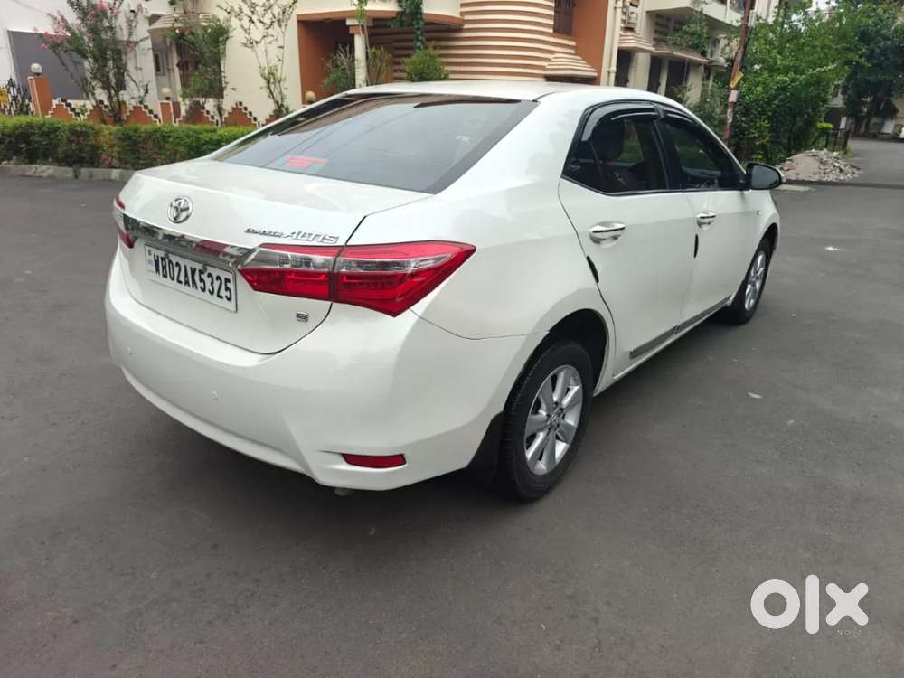 Toyota Corolla Altis 1.8 G Cvt, 2016, Petrol