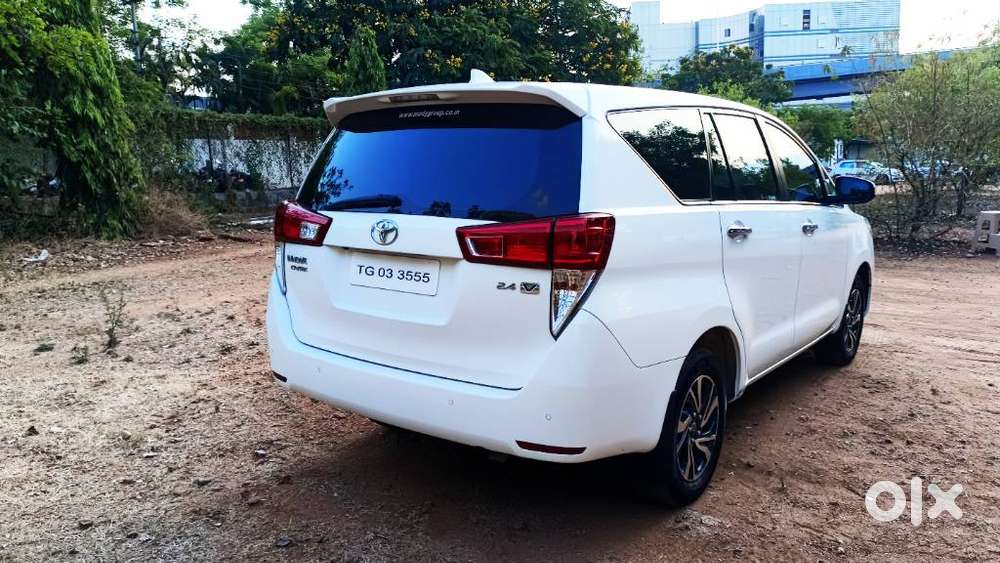 Toyota Innova Crysta, 2023